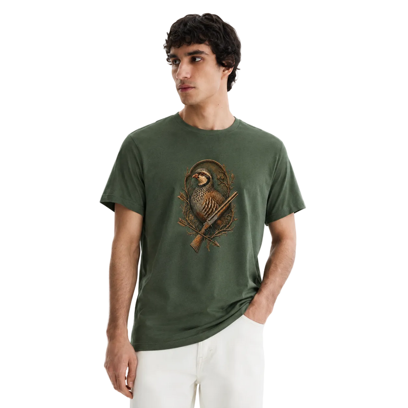 Hardstone Tüfekli Keklik Baskılı %100 Pamuk T-Shirt model üzerinde görünüm